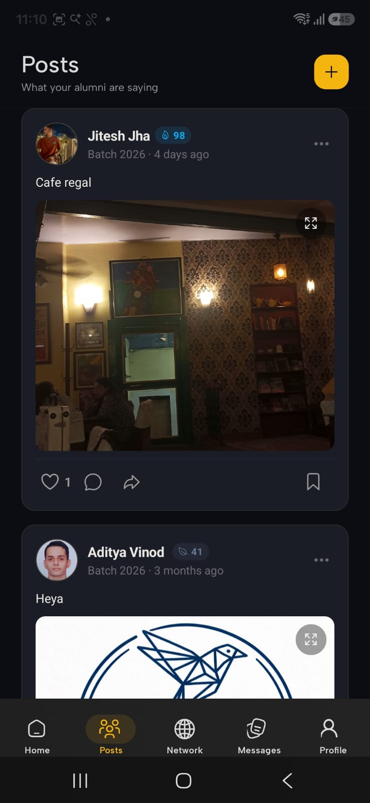 Alumnest community posts feed screen